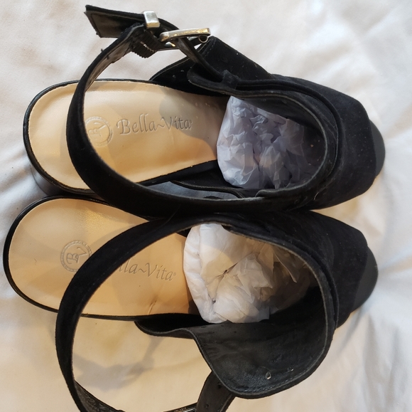 Bella Vita Fonda Slingback Black Peep Toe Sandal - Picture 10 of 12